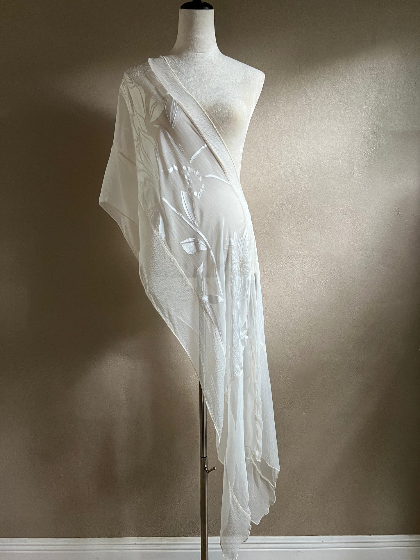 The BodyScarf