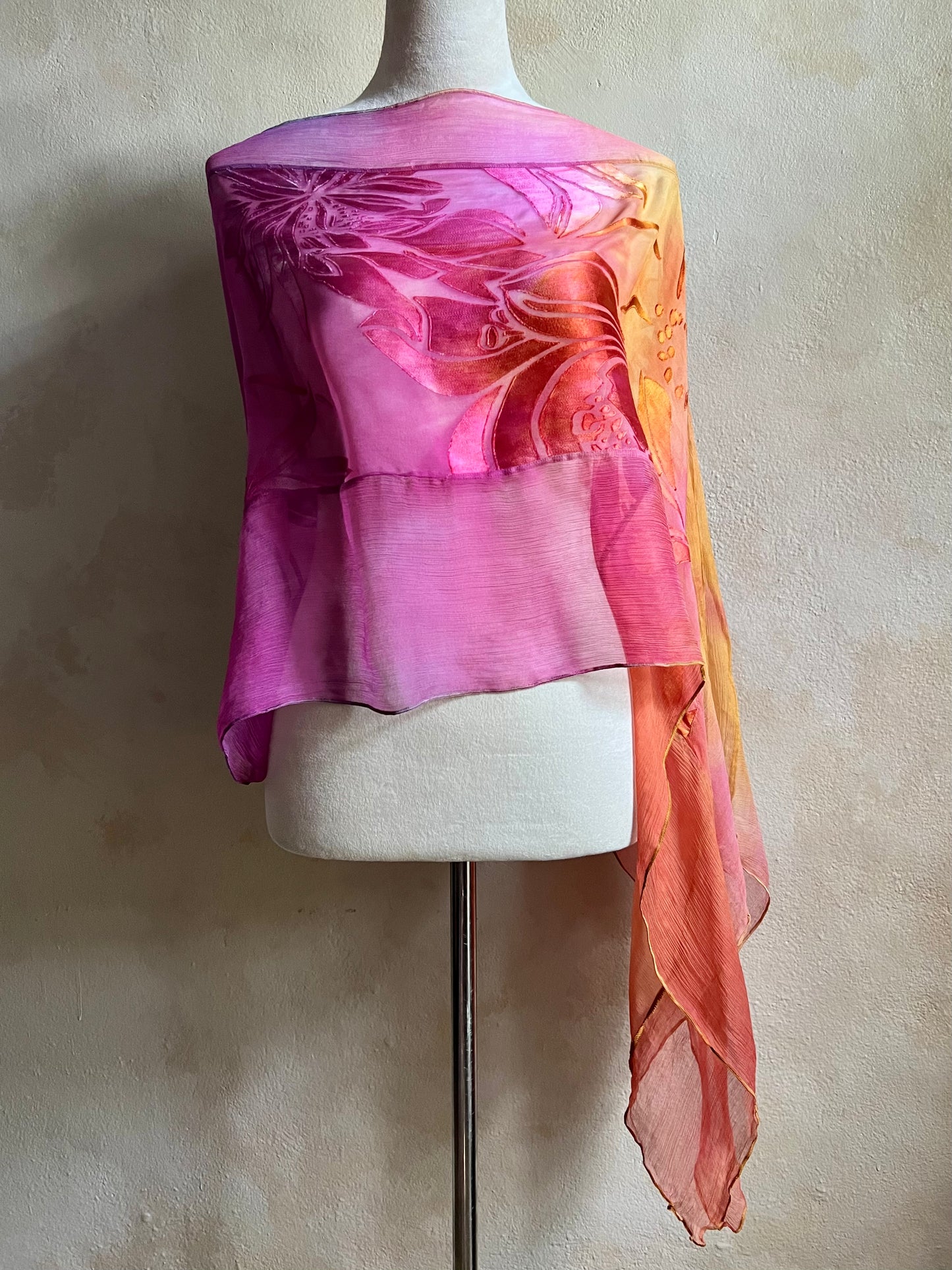 The BodyScarf