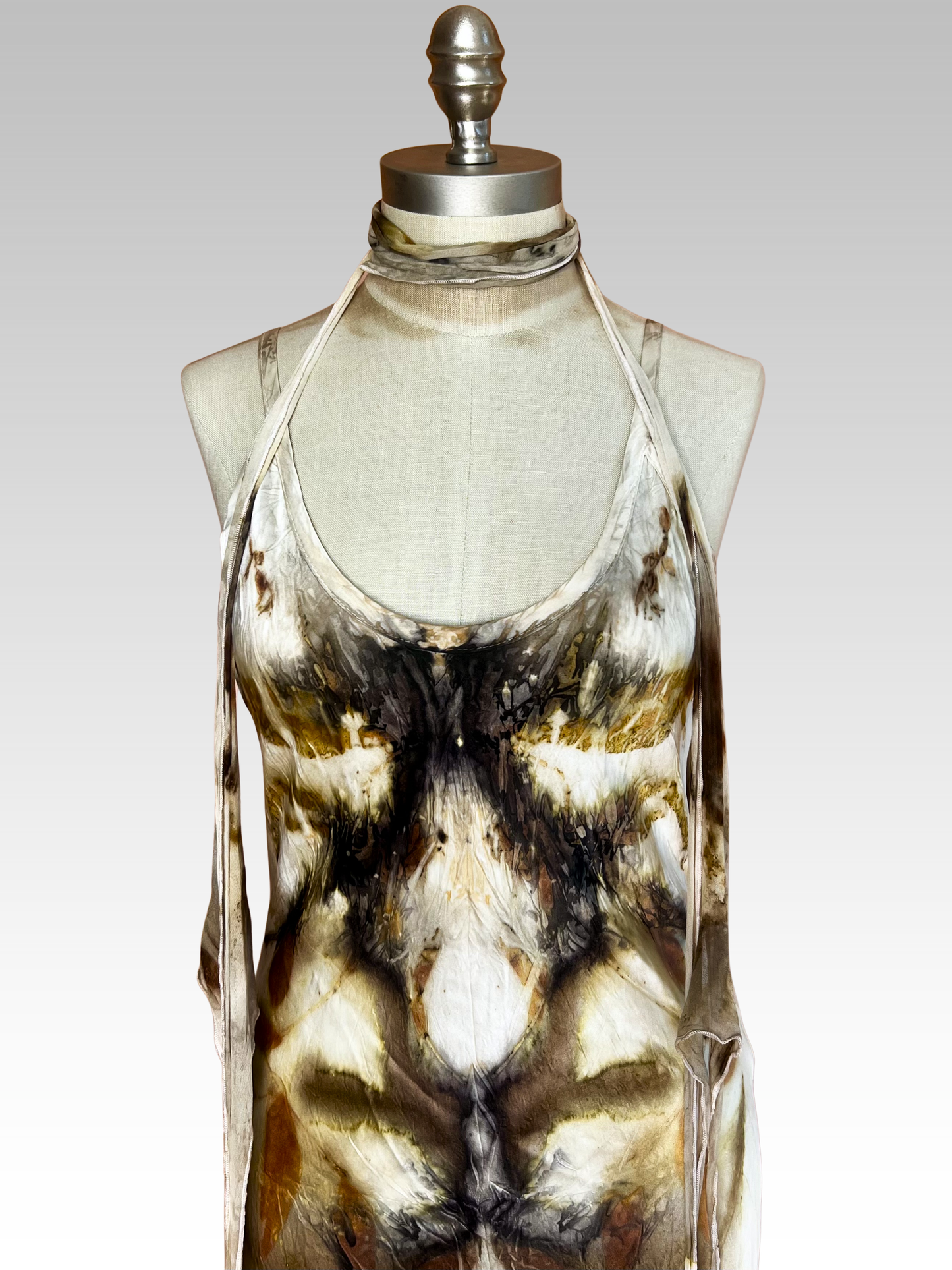 Botanical Fluted Scarf