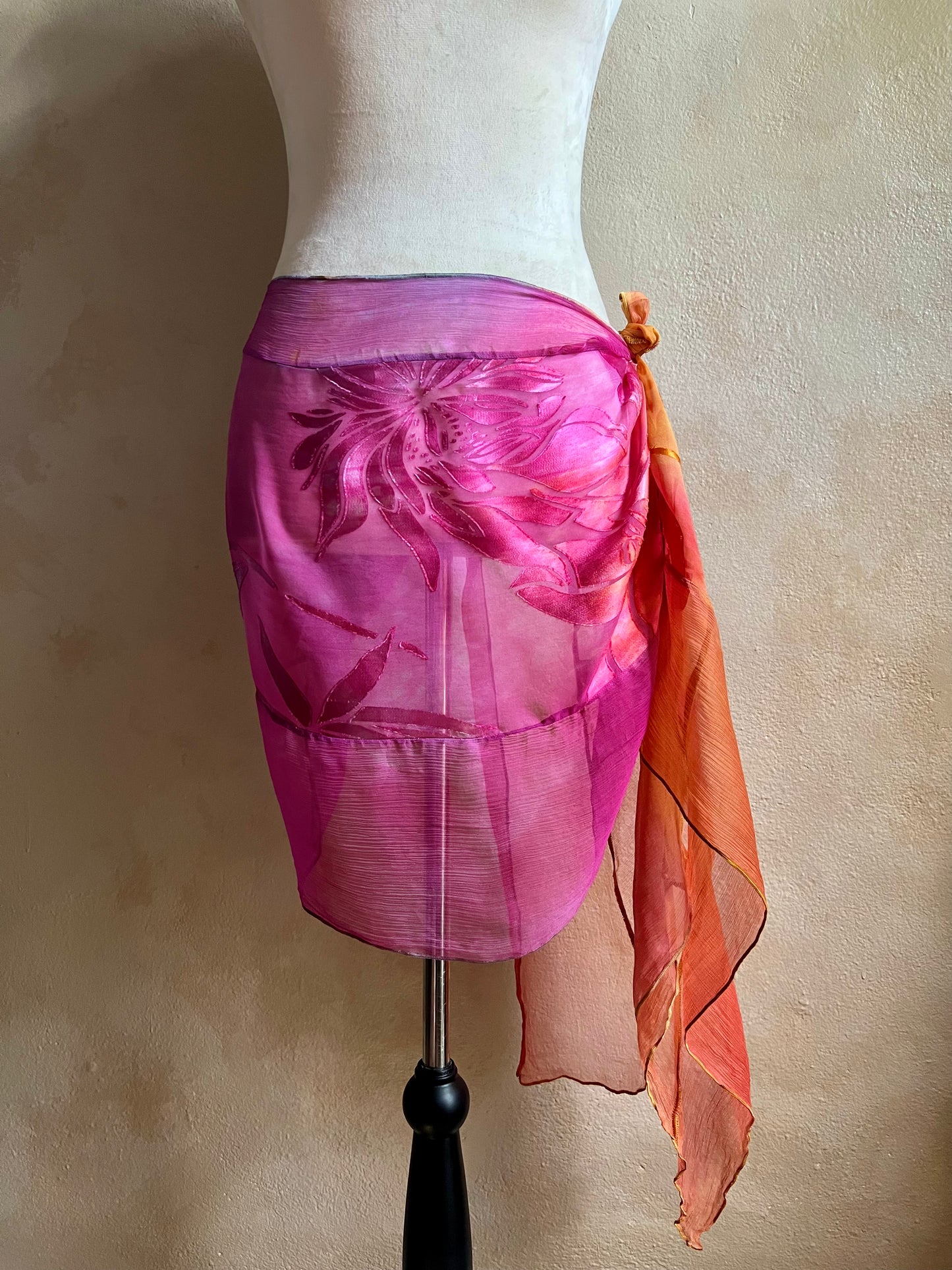 The BodyScarf